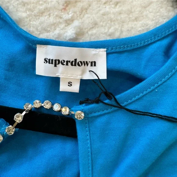 Madeleine Crop Top in Blue
superdown NEW - Picture 10 of 10